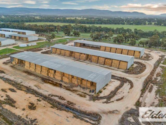Cottage for sale in Rathscar West, Victoria