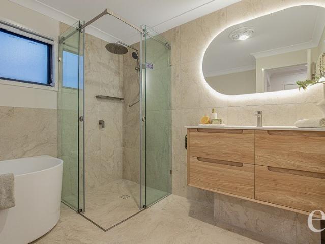Townhouse for sale in Calamvale, Greater Brisbane