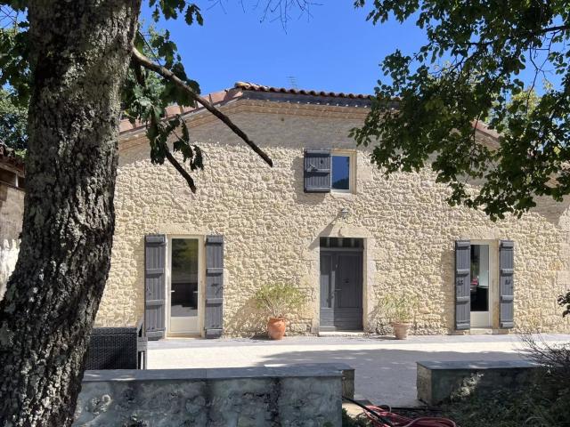 Maison vente à Le Faubourg, Saint-Clar