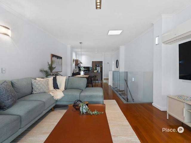 Apartment for rent in Toombul, Queensland