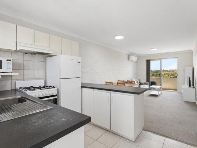 Apartment for sale in Claremont, Town of Claremont