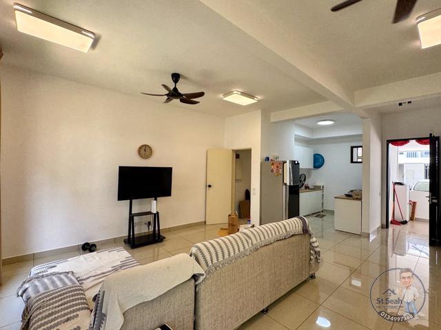 Townhouse for sale in Batu Kawan, Seberang Perai