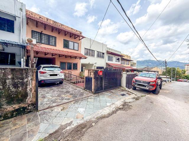 Terraced House for sale in Langat, Selangor
