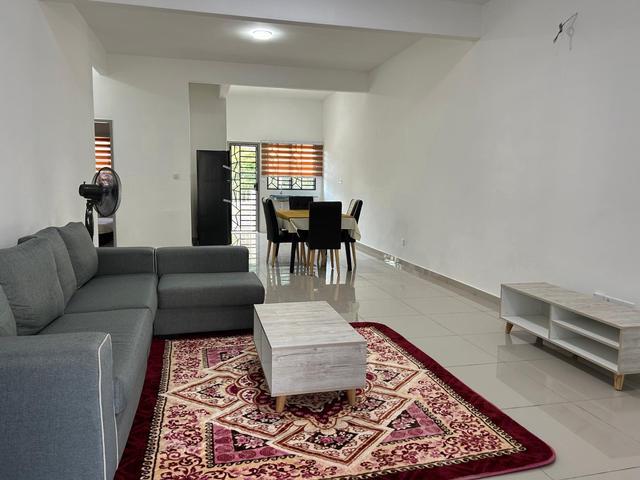 Townhouse for rent in Bandar Baru Salak Tinggi, Sepang