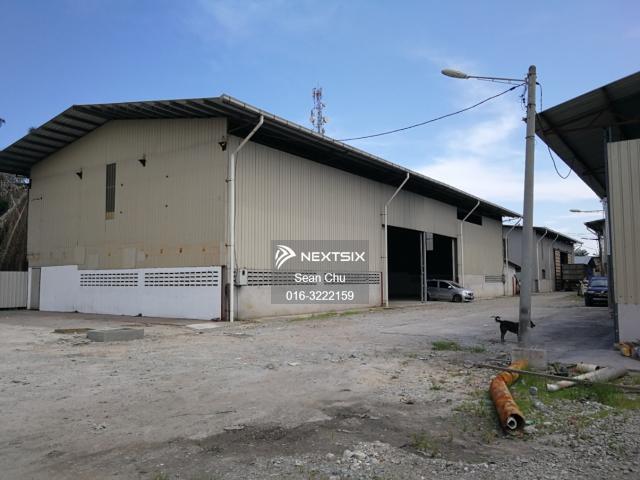 Shop for rent in Kota Kemuning, Selangor