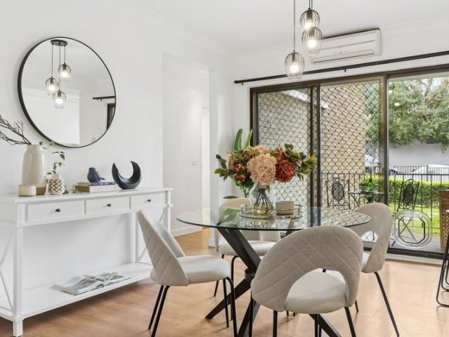 Apartment for sale in Lower North Shore, Sydney