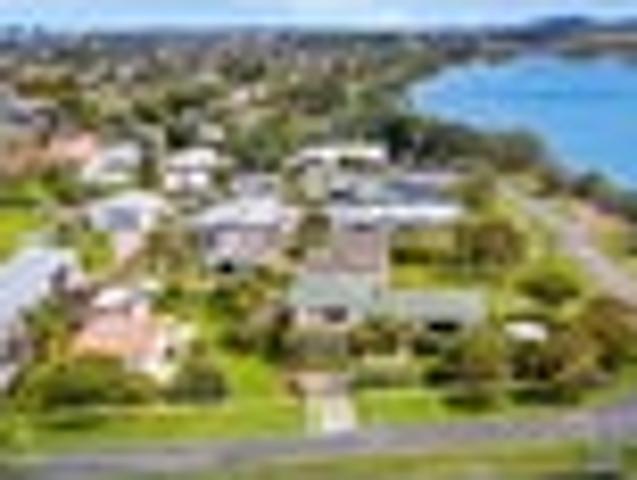 House for sale in Point Wells, Rodney
