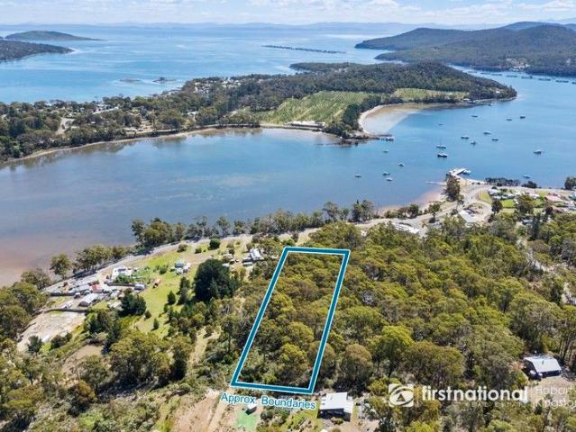 Land for sale in Nubeena, Tasmania