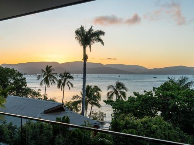 House for sale in Mandalay, Airlie Beach