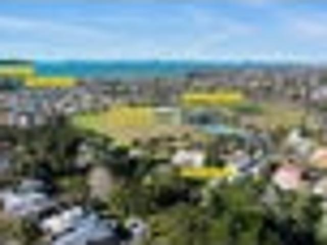 Land for sale in Paremoremo