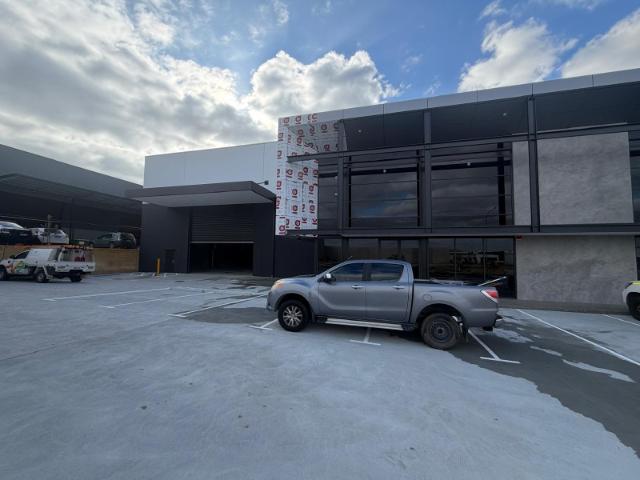 Warehouse for rent in Wattleup, Western Australia