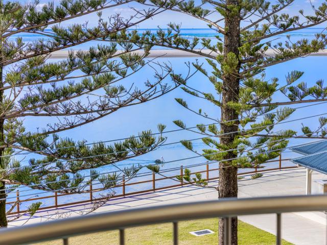 Apartment for sale in Kings Creek, Queensland