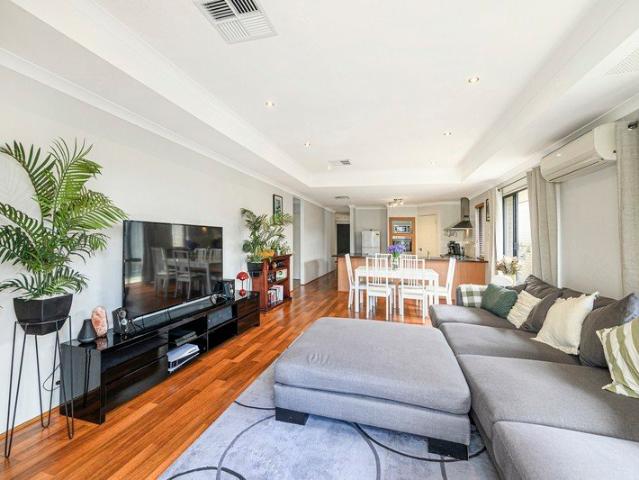 House for sale in Aveley, City of Swan