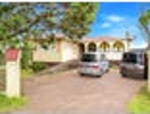 House for sale in Paremoremo, Oroua County