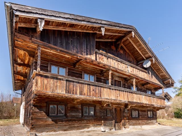Bauernhaus kaufen in Valley, Bayern