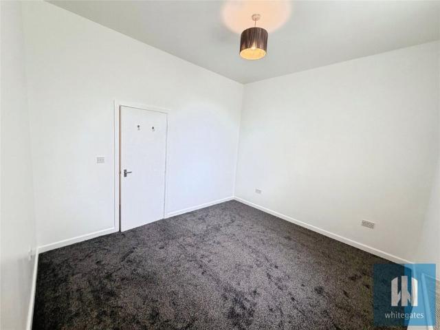 Apartment for rent in Rastrick, Calderdale