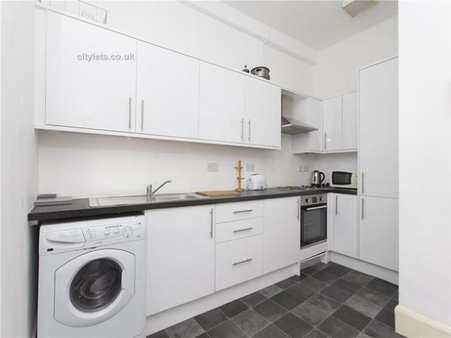 Flat for rent in Mayfield, Newington