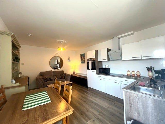 Apartment to rent in Bluebell, North Tipperary