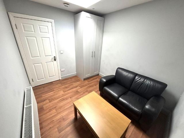 Apartment to rent in Bluebell, North Tipperary