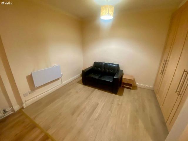 Apartment to rent in Bluebell, North Tipperary