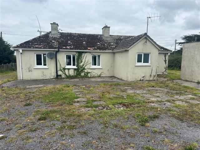 Terraced House for sale in Crosspatrick, North Tipperary
