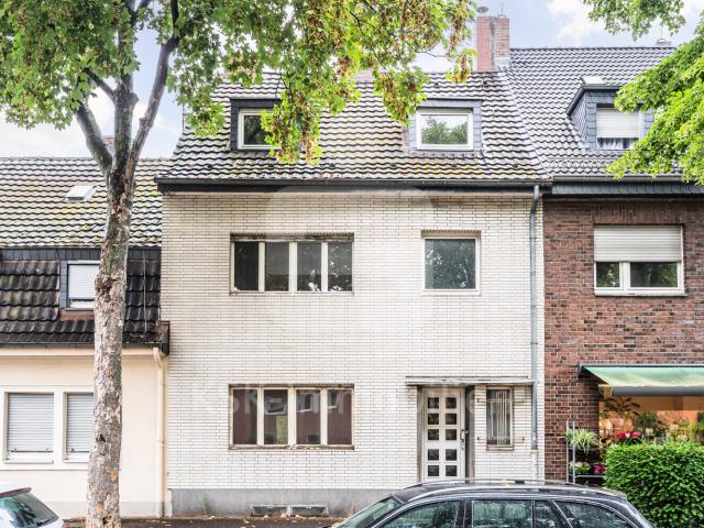 Villa kaufen in Ossendorf, Köln