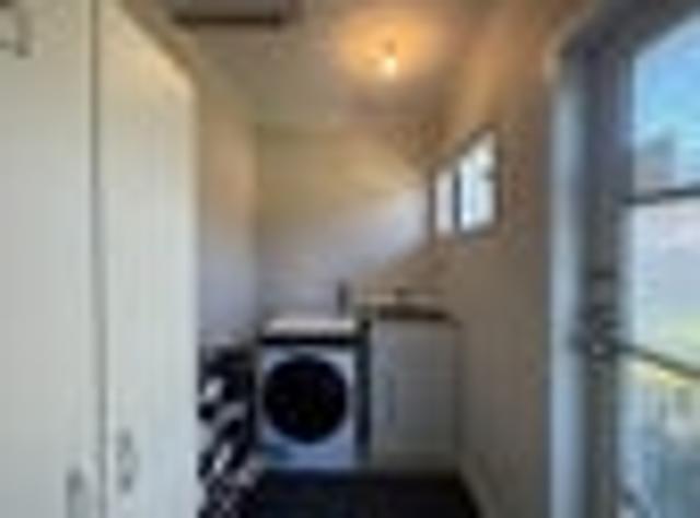 Townhouse for rent in Raumati Beach, Paraparaumu