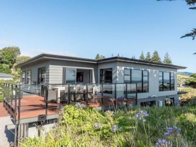House for rent in Paraparaumu, Wellington