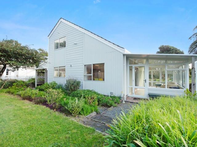 House for rent in Paraparaumu, Wellington