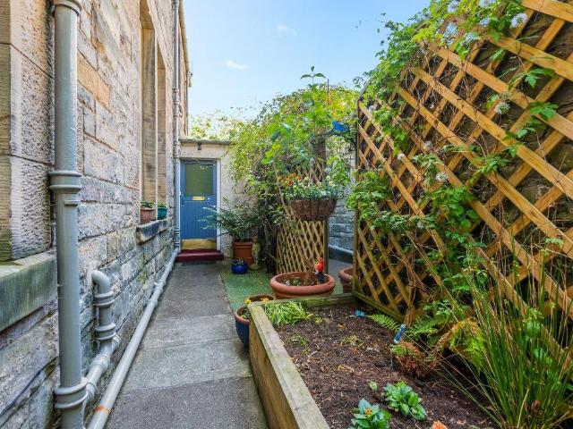 House for rent in Murrayfield, Scotland