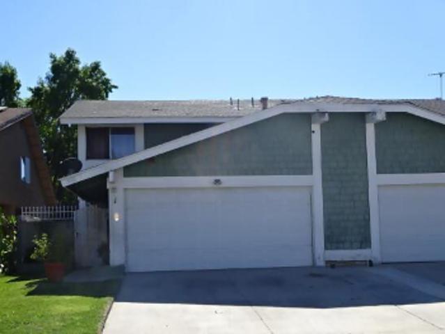 Townhouse for sale in Lake Elsinore, California