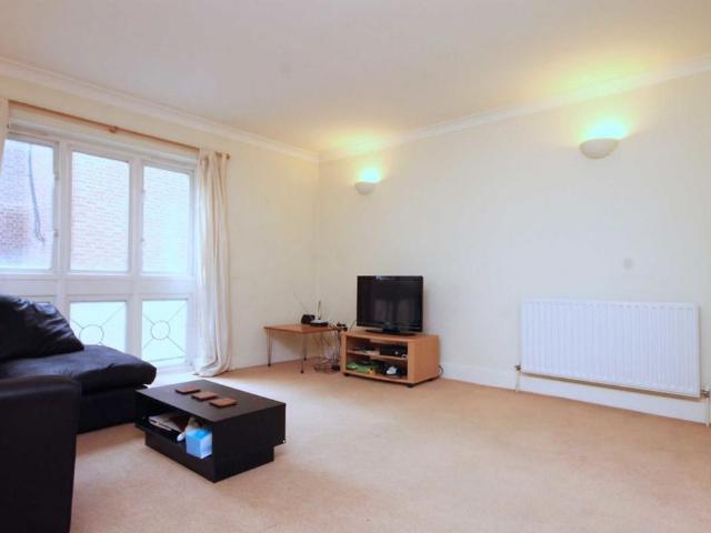 Apartment for rent in Whitechapel, Greater London