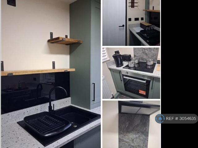 House for rent in Halewood Green, Knowsley