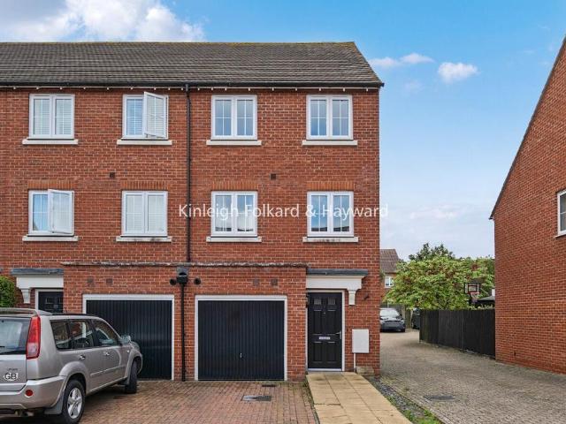 House for rent in Elmstead, Greater London