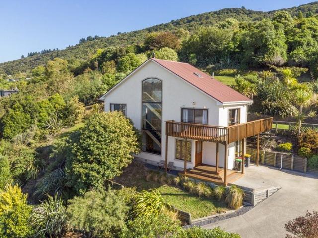 House for rent in Otakou