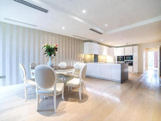Apartment for rent in Fulham, Greater London