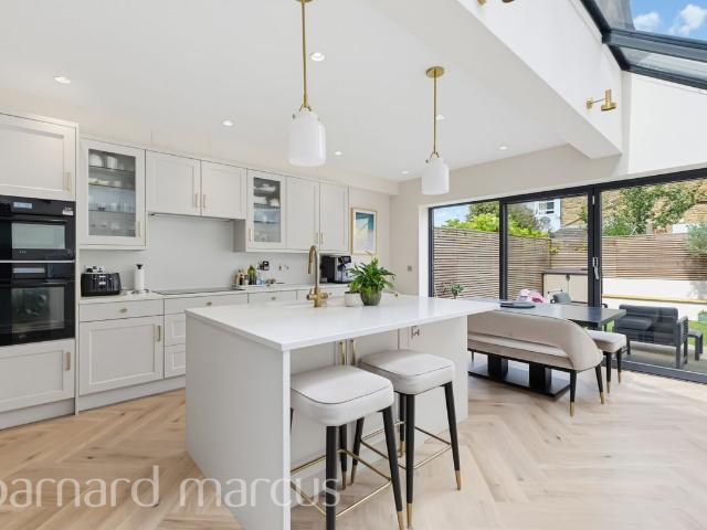 Apartment for rent in Earlsfield, Greater London