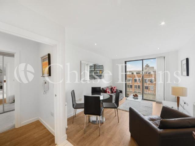 Apartment for rent in Mile End, Greater London