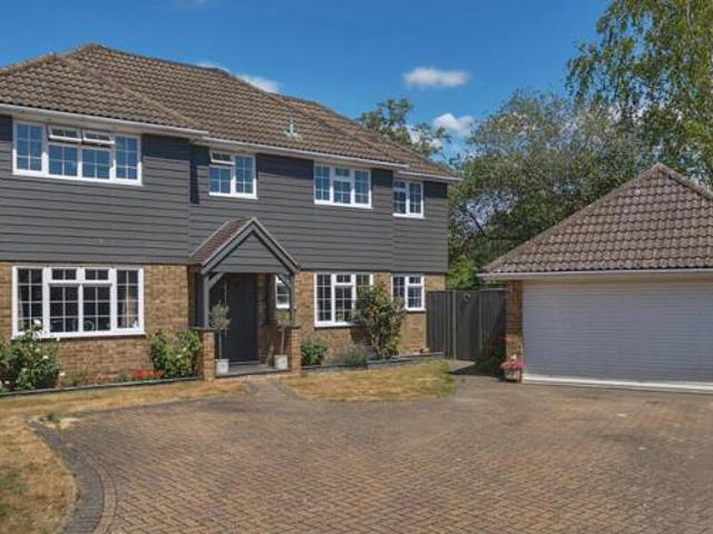 House for sale in Hart, Hampshire