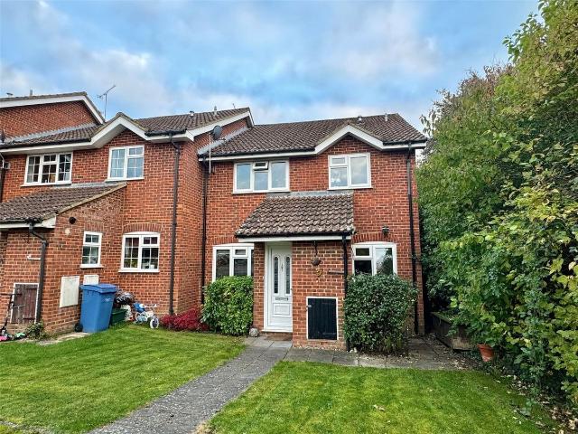 Apartment for rent in Hart, Hampshire