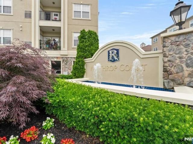 Condo for sale in Clifton
