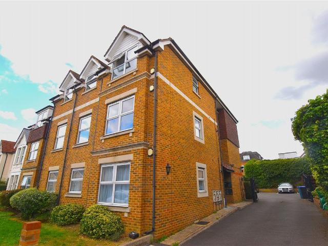 Apartment for rent in London Borough of Bromley, Greater London