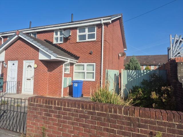House for rent in Calderstones