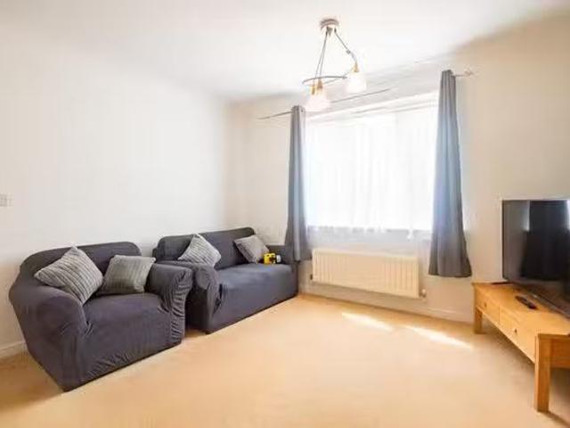 Apartment for rent in Ravenswood, Key Street