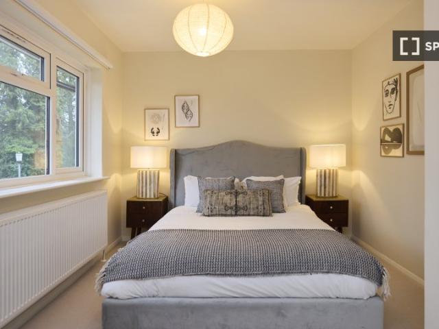 Apartment for rent in Royal Borough of Kingston upon Thames, Greater London