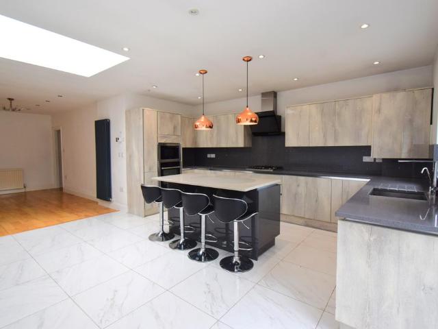 House for rent in Lane, Greater London