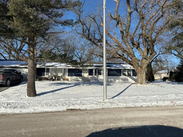 House for sale in Carpentersville, Kane County