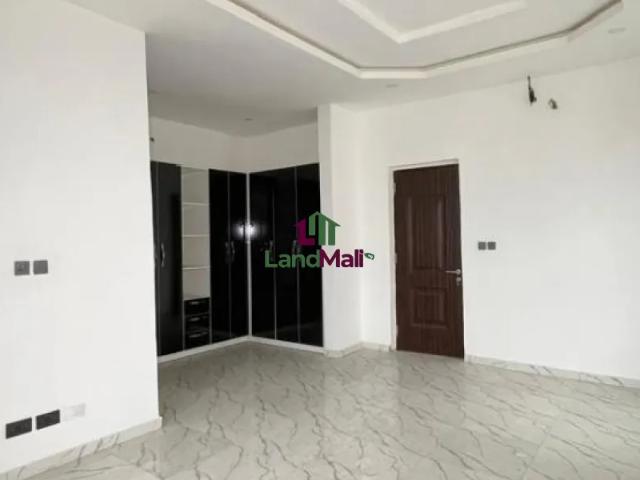 Property for sale in Eti Osa, Abuja