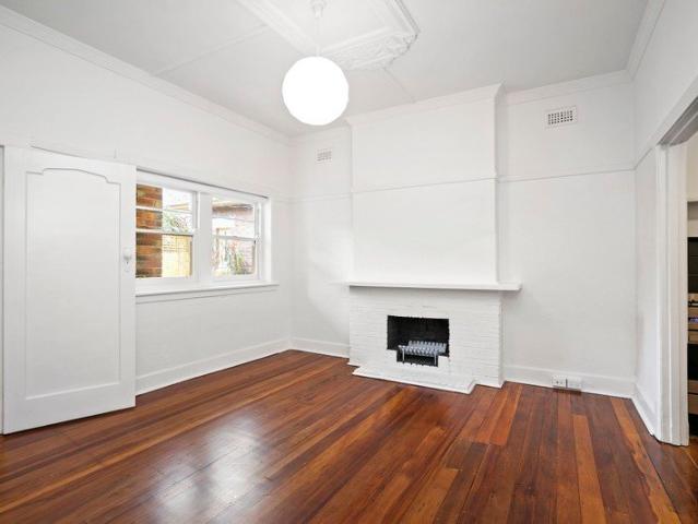 Apartment for rent in St Kilda, Melbourne