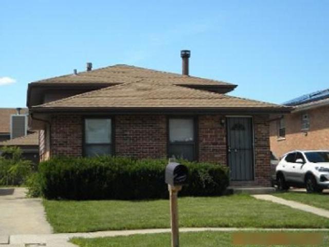 House for sale in Country Club Hills, Illinois
